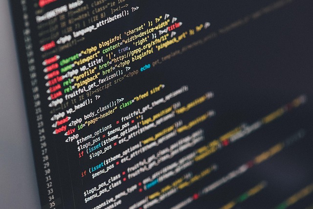 ** Jakie problemy biznesowe można rozwiązać za pomocą Low-Code/No-Code? Przykłady wdrożeń i korzyści dla firm z różnych branż. - 7 2025