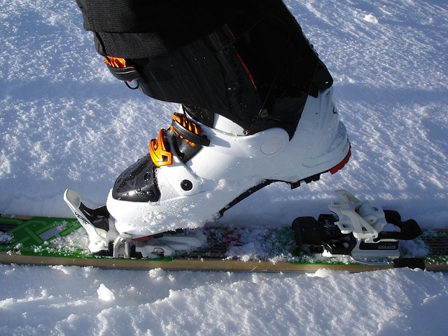 **"Efekt jaskini w ski-touringu: Jak unikać pułapek psychologicznych samotnych wypraw i podejmować bezpieczne decyzje w górach?"** - 1 2025